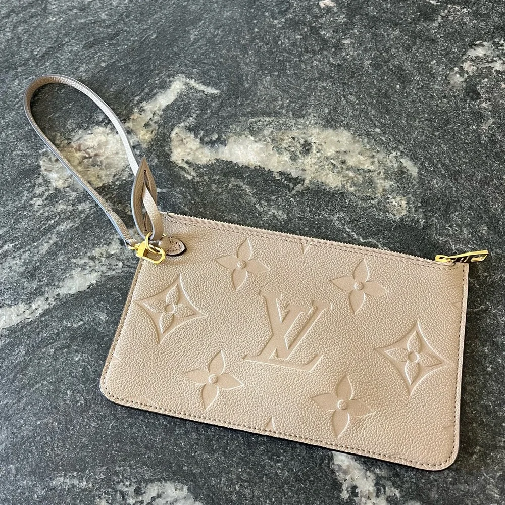 Louis Vuitton Pochette ONLY - Turtledove - Monogram Empreinte Leather - Picture 1 of 7